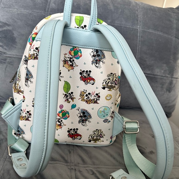 Loungefly - Picture 3 of 3